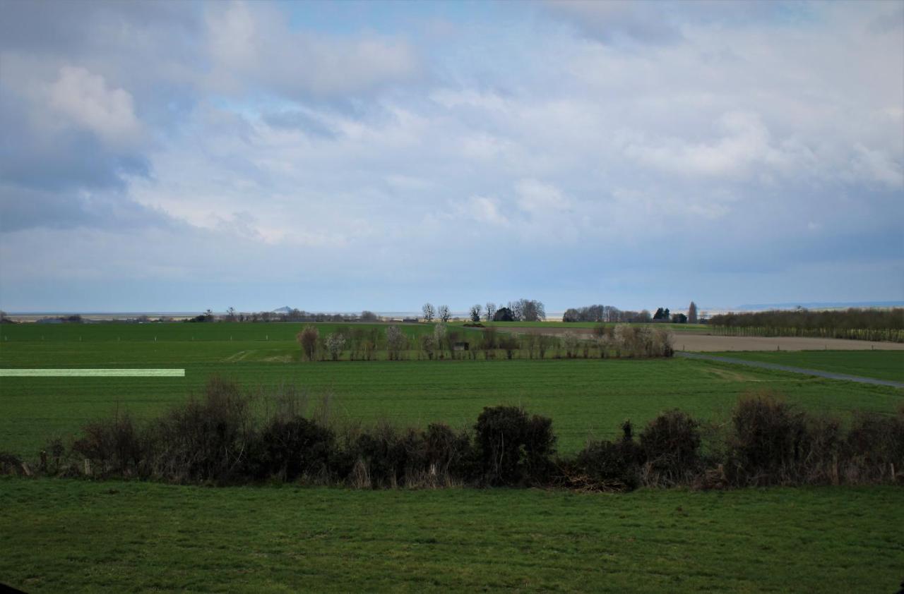 Gites Bellevue Et Mascaret Courtils 外观 照片